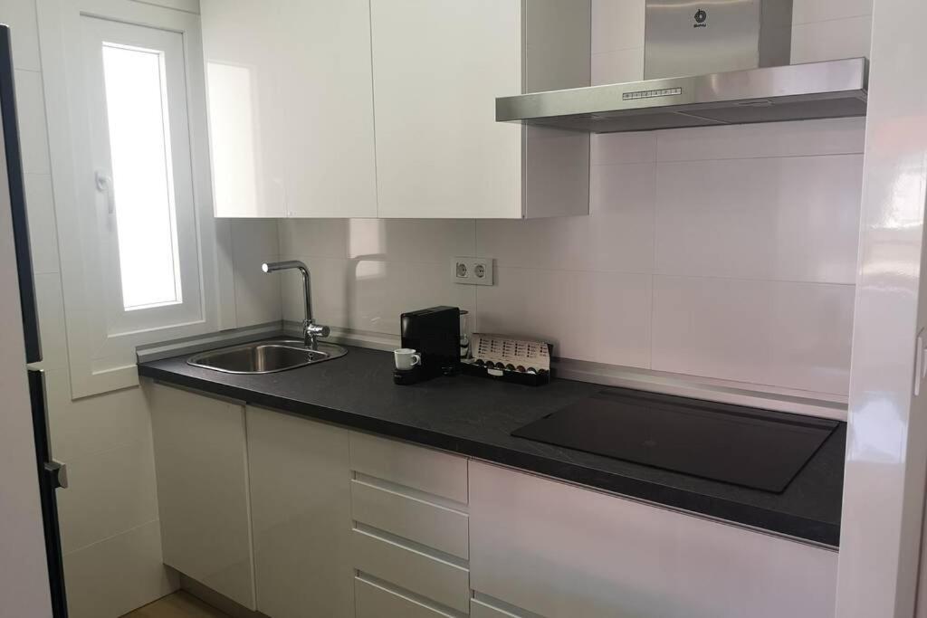 Piso Moderno Con Garaje En El Centro De Vigo Apartment Exterior foto